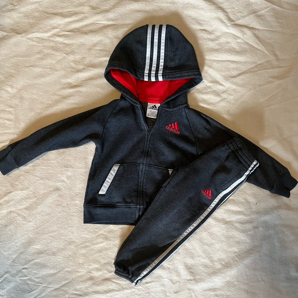 Boys Adidas Sweatsuit